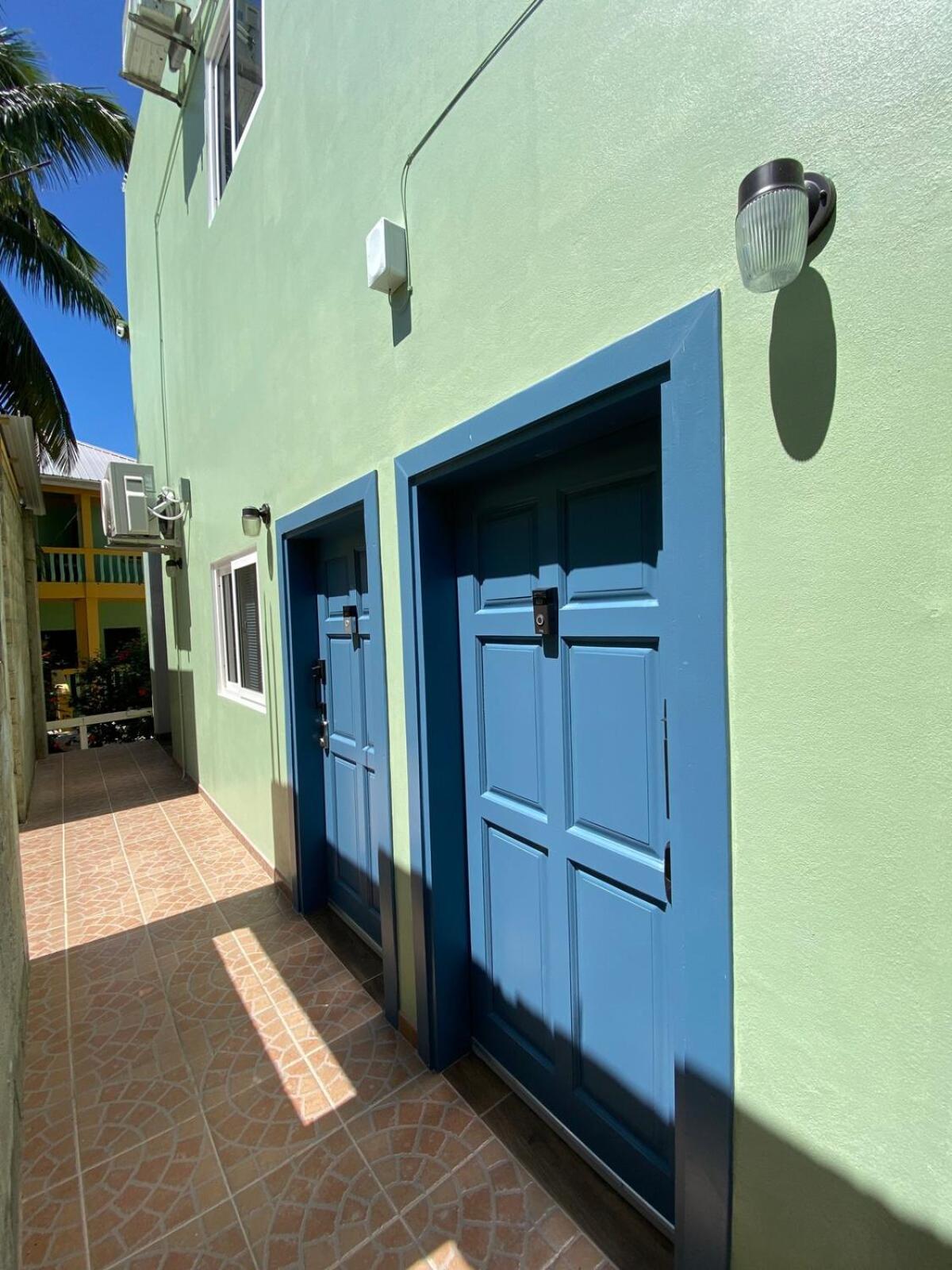 Meme'S Place Placencia 外观 照片